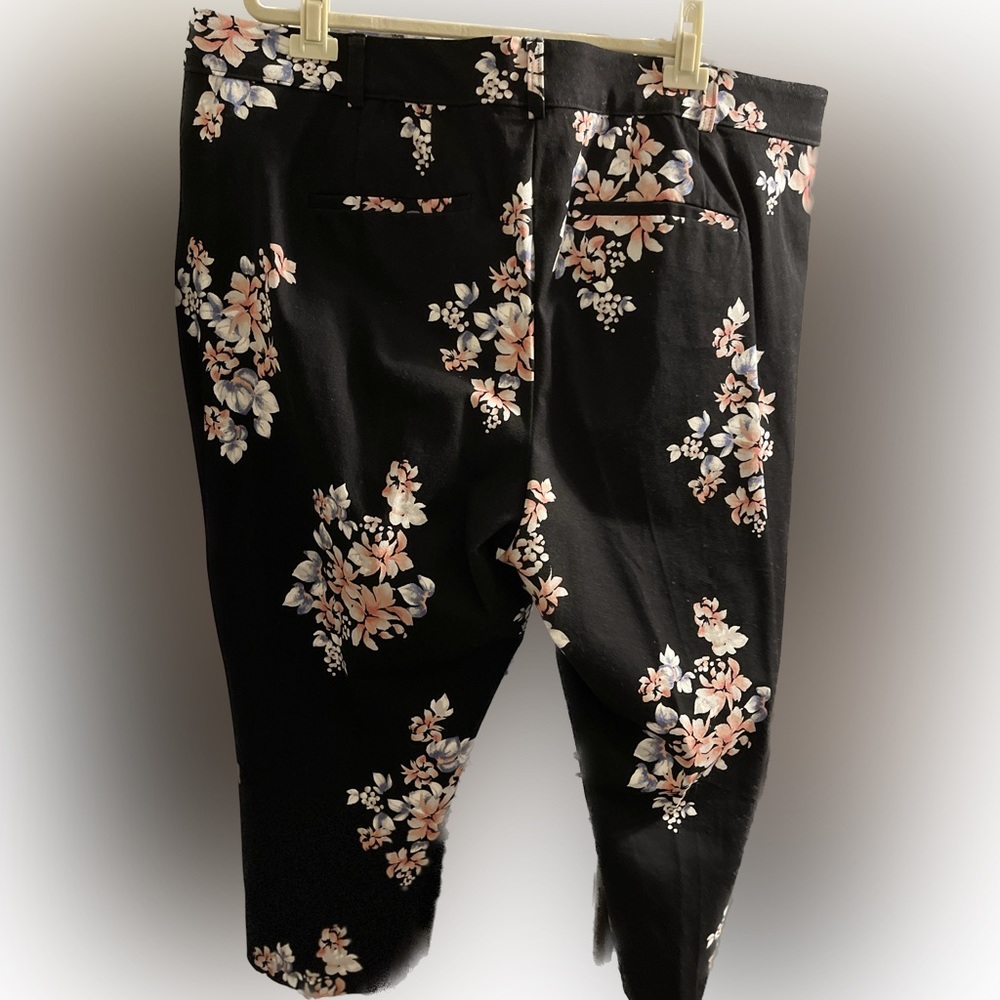 Lane Bryant “The Allie” Ankle Pant - Floral